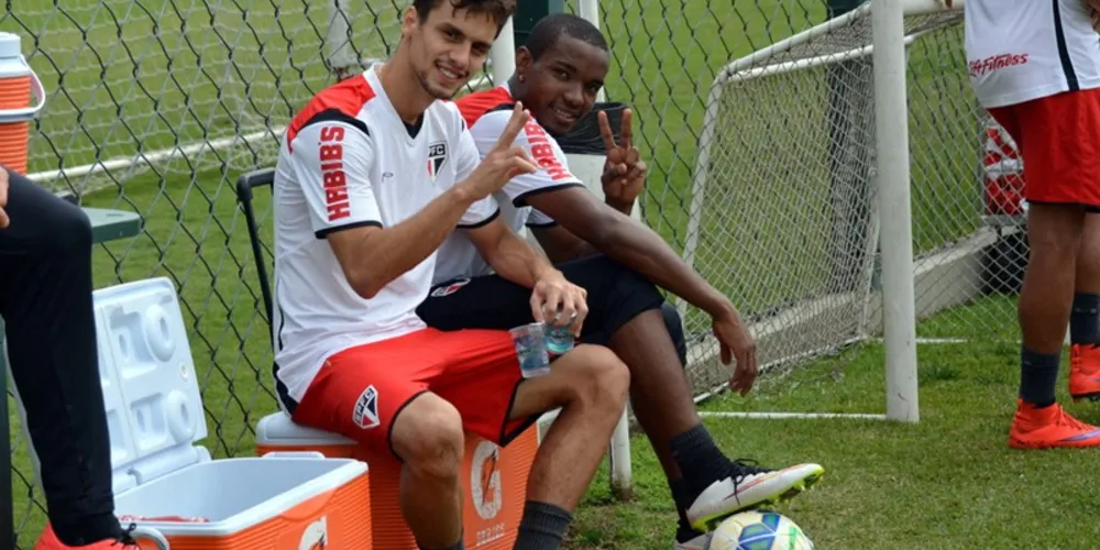 Imagem ilustrativa da imagem São Paulo treina com reforços antes de pegar o Fluminense