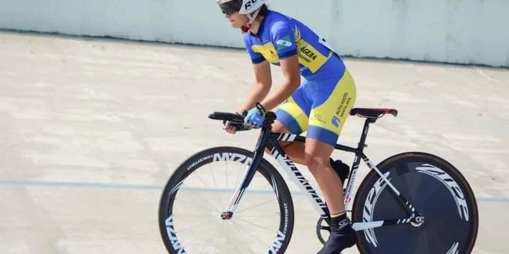 Imagem ilustrativa da imagem Talita Oliveira vence GP Antonina de Ciclismo