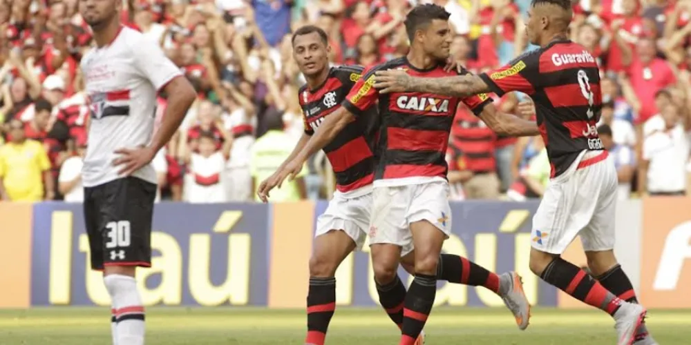 Imagem ilustrativa da imagem Flamengo vence São Paulo de virada no Maracanã