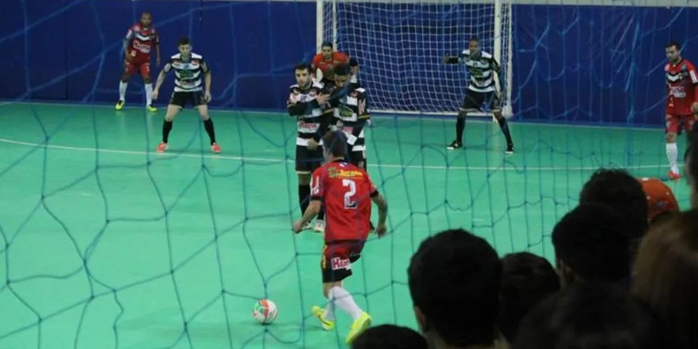 Imagem ilustrativa da imagem Clássico regional, Keima e Caramuru se enfrentam em Castro