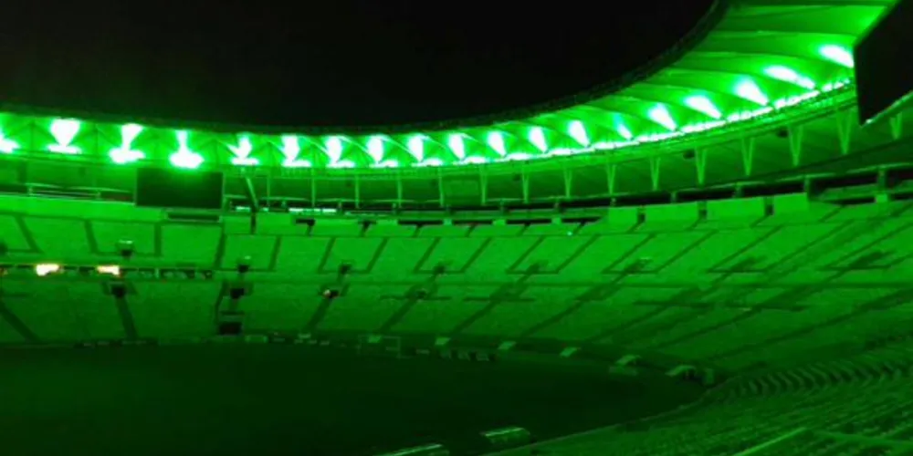Imagem ilustrativa da imagem Maracanã “se pinta” de verde em homenagem ao título do Coritiba em 1985