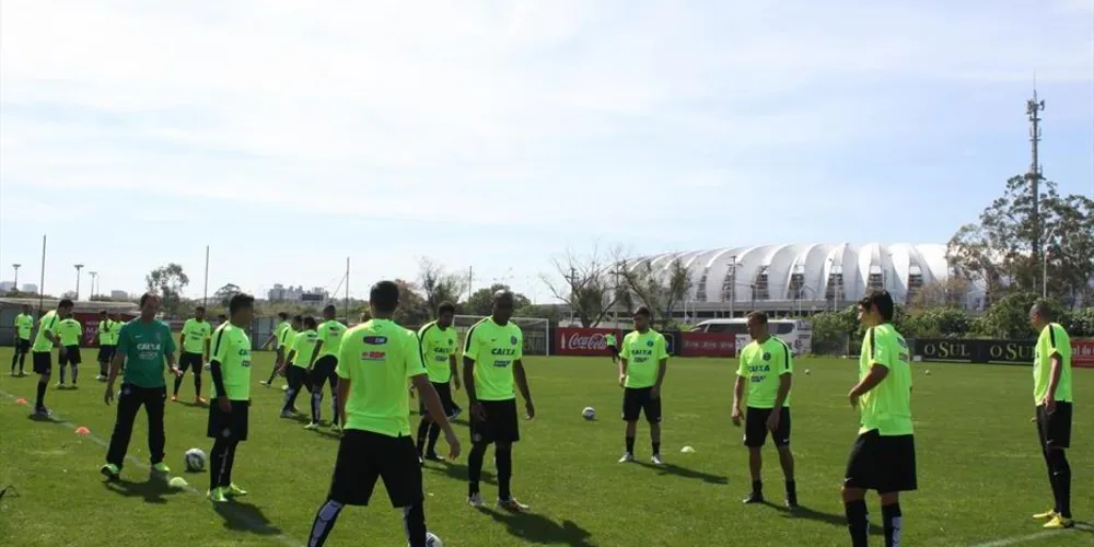 Imagem ilustrativa da imagem Coritiba treina pela manhã para encarar o Grêmio