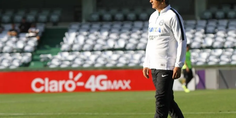 Imagem ilustrativa da imagem Ney Franco garante força do Coritiba na Copa do Brasil