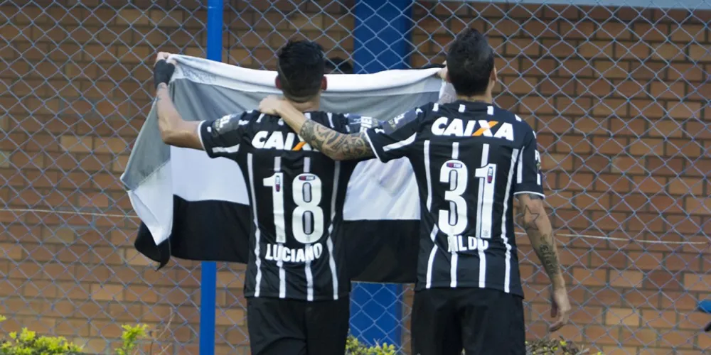 Imagem ilustrativa da imagem Corinthians bate Avaí por 2 a 1 e fecha 1º turno na liderança