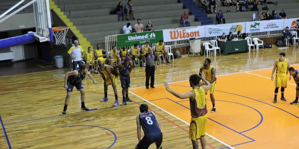 Imagem ilustrativa da imagem Duelo equilibrado quebra sequência de vitórias do NBPG