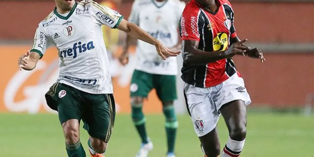 Imagem ilustrativa da imagem Invicto como mandante, Palmeiras recebe Joinville na Arena