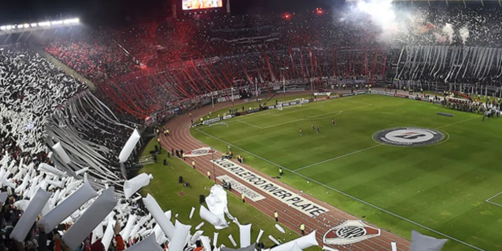 Imagem ilustrativa da imagem River Plate vence por 3 a 0 e conquista Libertadores