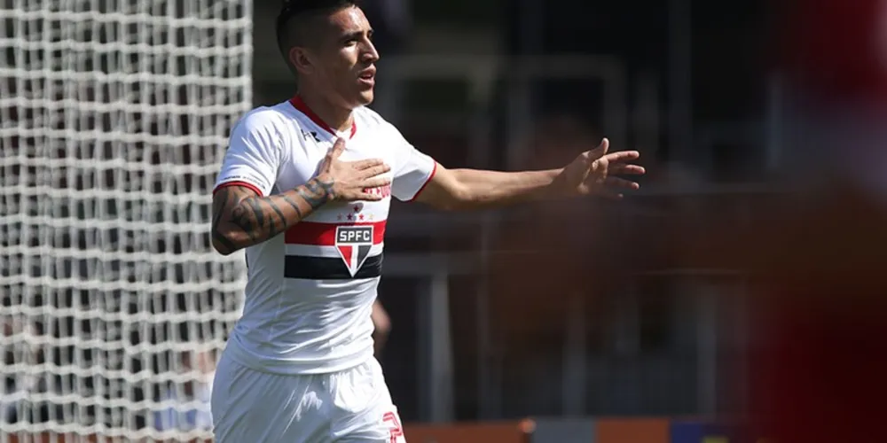 Imagem ilustrativa da imagem Centurión diz que marcar contra Corinthians “seria um sonho”