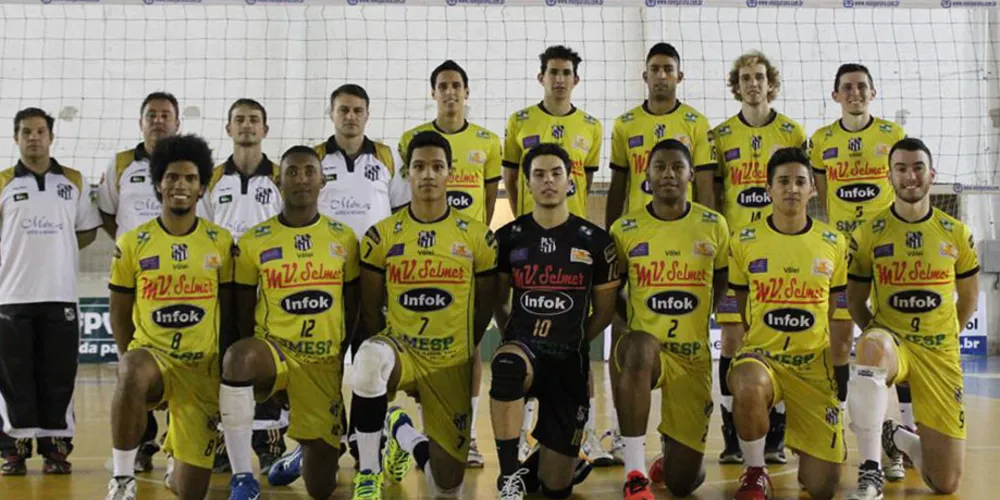 Imagem ilustrativa da imagem Disputando a fase final da Liga Nacional, Vôlei de Castro faz história