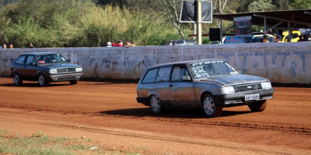 Imagem ilustrativa da imagem PG recebe Paranaense de Arrancada na Terra