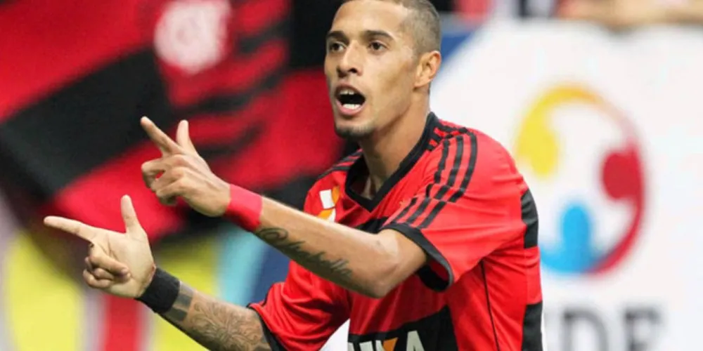 Imagem ilustrativa da imagem Flamengo vence a sexta seguida e se mantém no G4