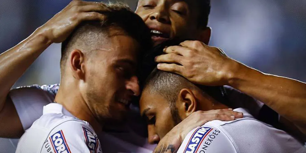 Imagem ilustrativa da imagem Santos goleia Atlético-MG na Vila Belmiro