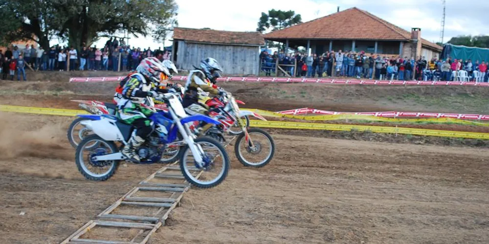 Imagem ilustrativa da imagem Carambeí recebe 3ª Taça de Velocross neste domingo