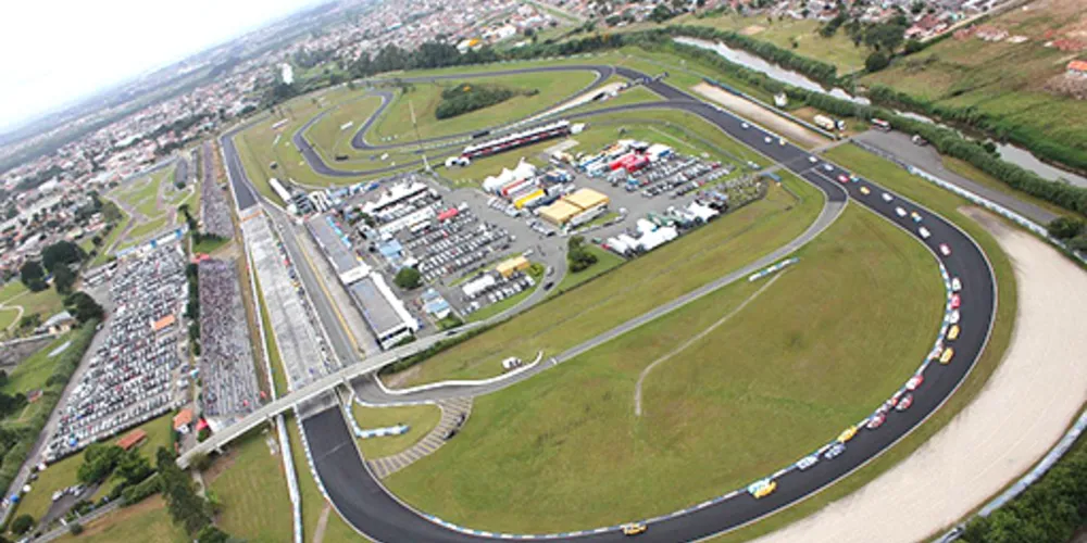 Imagem ilustrativa da imagem Autódromo Internacional de Curitiba deve funcionar apenas até junho de 2016