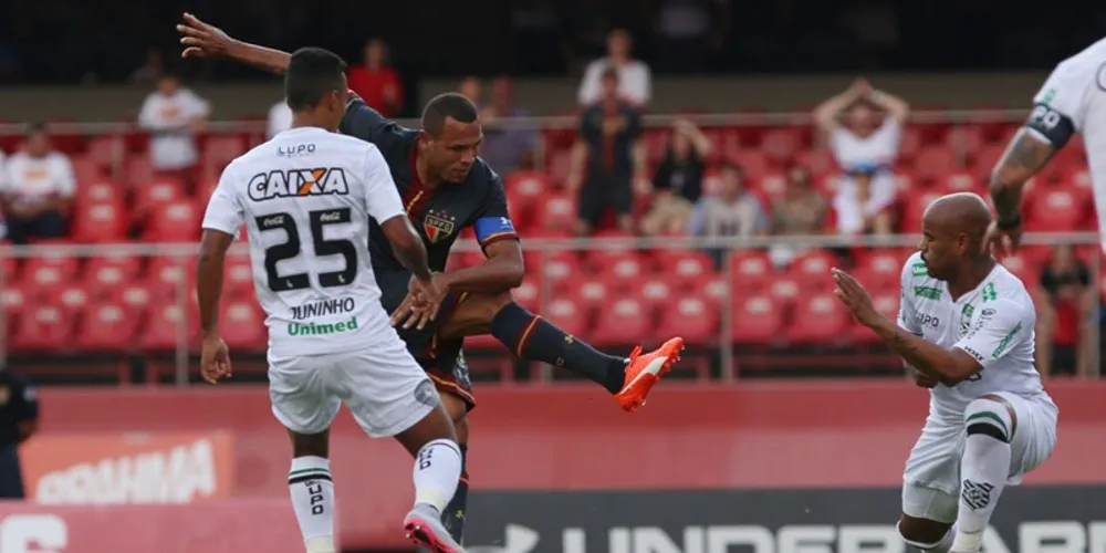 Imagem ilustrativa da imagem De virada, em duelo cheio de emoção, Tricolor bate o Figueirense