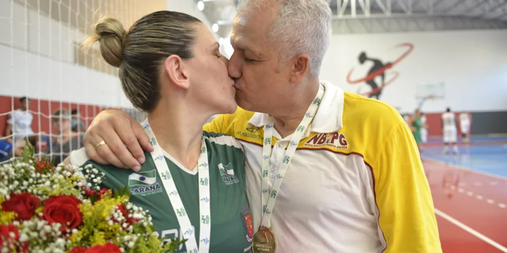 Imagem ilustrativa da imagem Técnico do NBPG pede ‘adversária’ em casamento após título