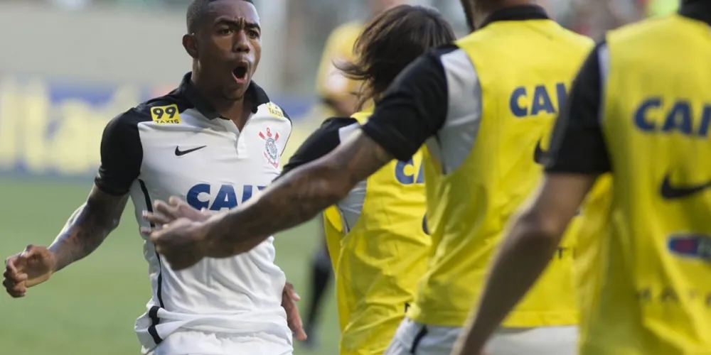 Imagem ilustrativa da imagem Corinthians volta aos treinos nesta terça
