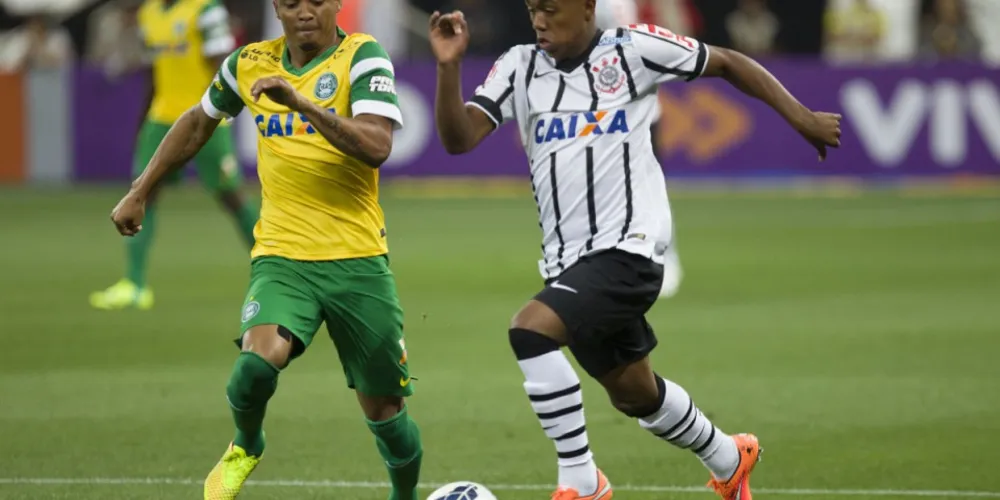 Imagem ilustrativa da imagem Na Arena, Corinthians recebe o Coxa de olho no hexa