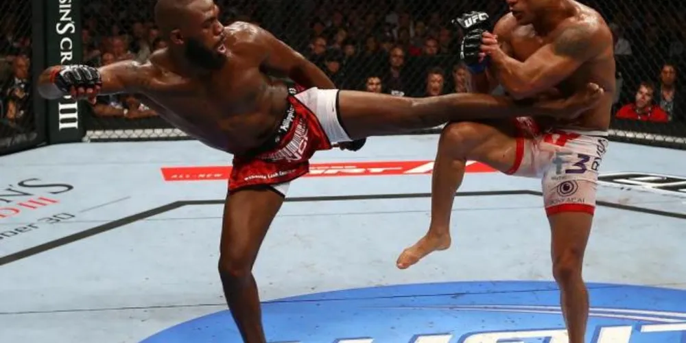 Imagem ilustrativa da imagem Jon Jones quebra silêncio e acusa UFC de esconder doping de Belfort