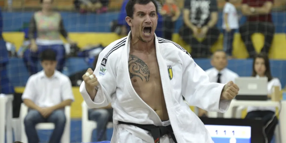 Imagem ilustrativa da imagem PG comemora título de campeão geral no judô nos JAPs