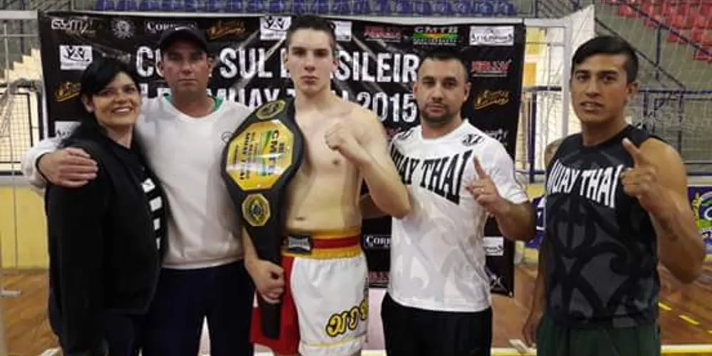 Imagem ilustrativa da imagem Lutador de Castro conquista campeonato Sul Brasileiro de Muay Thai Amador