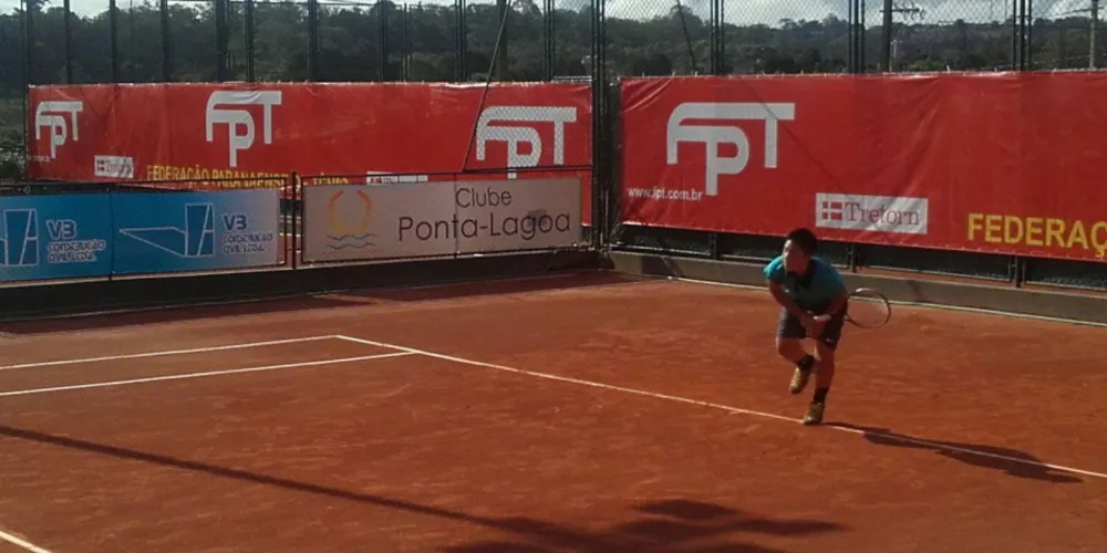 Imagem ilustrativa da imagem Tenistas paranaenses buscam o título estadual em Ponta Grossa