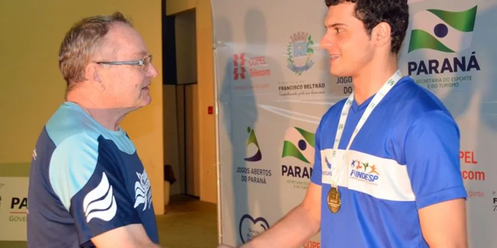 Imagem ilustrativa da imagem Ponta Grossa desbanca Paranavaí no xadrez masculino