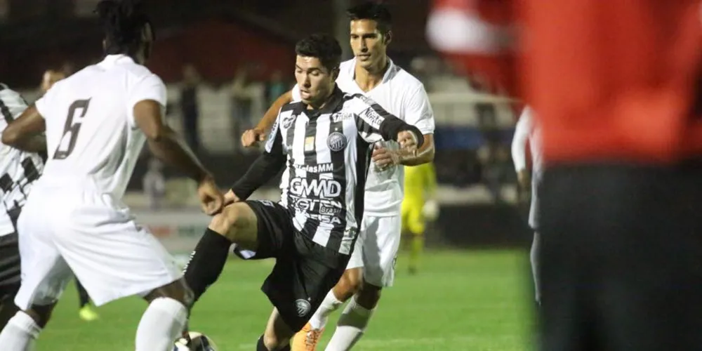 Imagem ilustrativa da imagem Pedrinho e Zé Rafael realizam jogo beneficente
