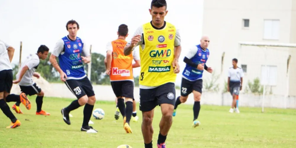 Imagem ilustrativa da imagem Operário faz jogo-treino com o Paraná Clube