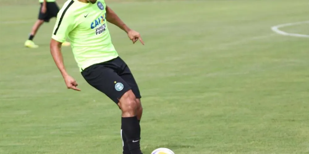 Imagem ilustrativa da imagem Coritiba enfrenta o Internacional na Sul-Minas-Rio