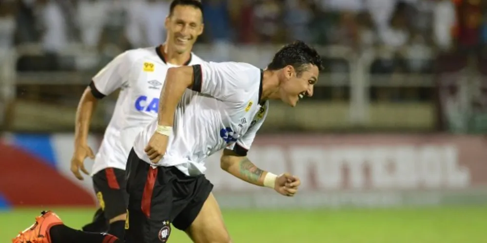 Imagem ilustrativa da imagem Furacão derrota o Fluminense na estreia da Primeira Liga