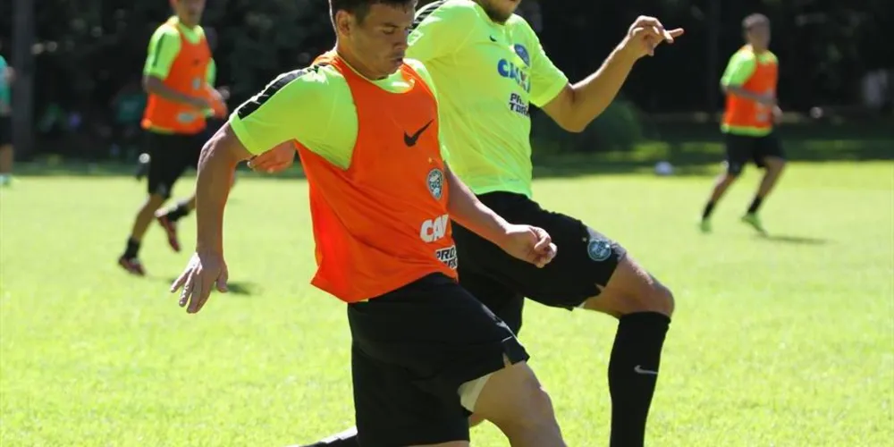 Imagem ilustrativa da imagem Coritiba aposta na briga por posições para evoluir