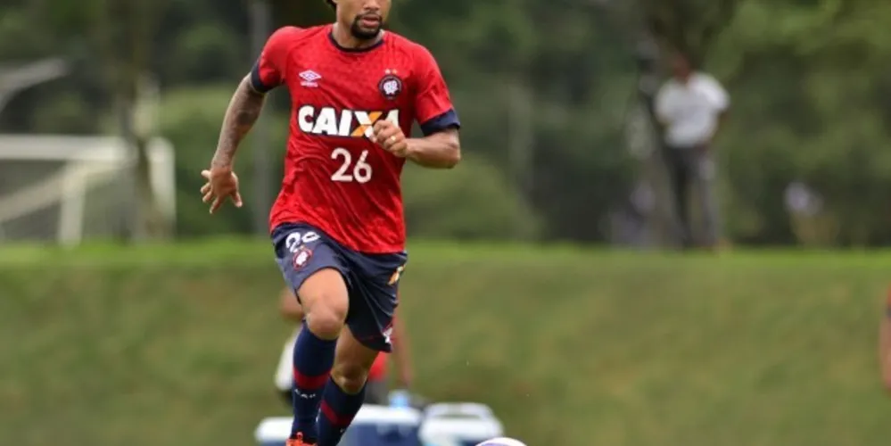 Imagem ilustrativa da imagem Contratações do Atlético-PR animam Otávio