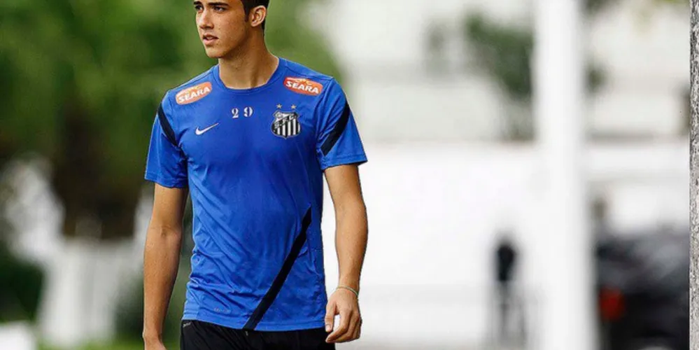 Imagem ilustrativa da imagem Gustavo Henrique crê em renovação com o Santos
