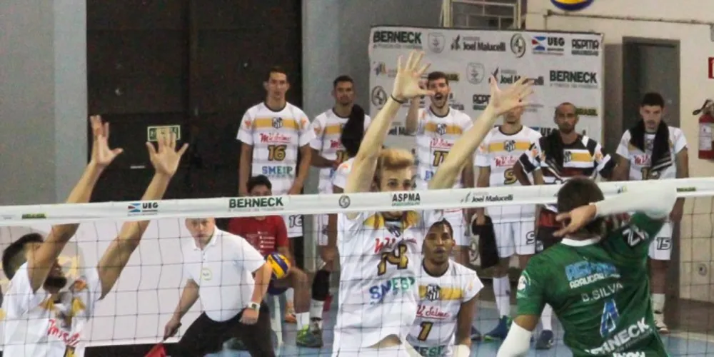 Imagem ilustrativa da imagem Caramuru tem jogo difícil em Uberlândia