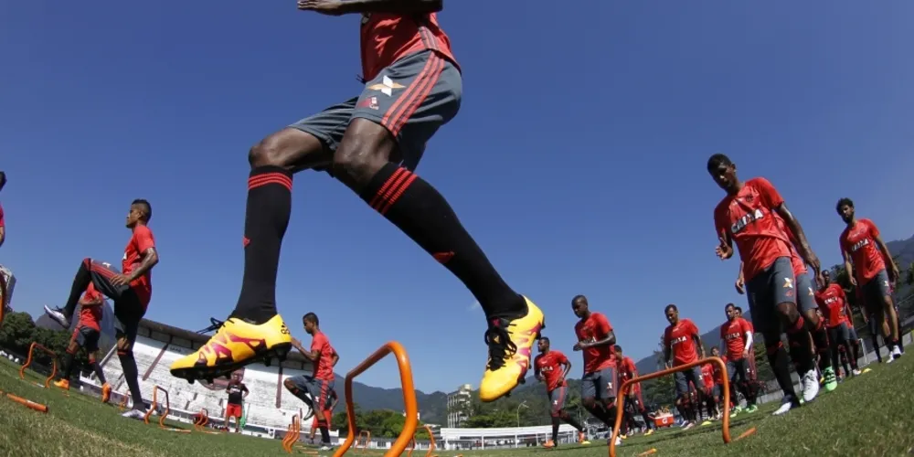 Imagem ilustrativa da imagem Flamengo tenta primeira vitória no Carioca contra o Macaé