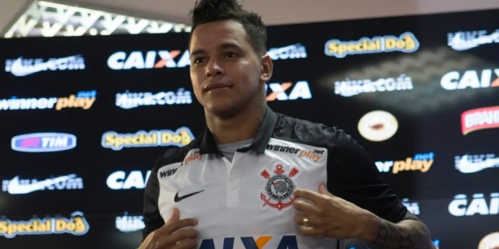 Imagem ilustrativa da imagem Giovanni Augusto e André são confirmados no Corinthians