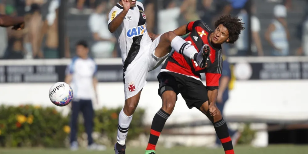 Imagem ilustrativa da imagem Flamengo perde para o Vasco em São Januário