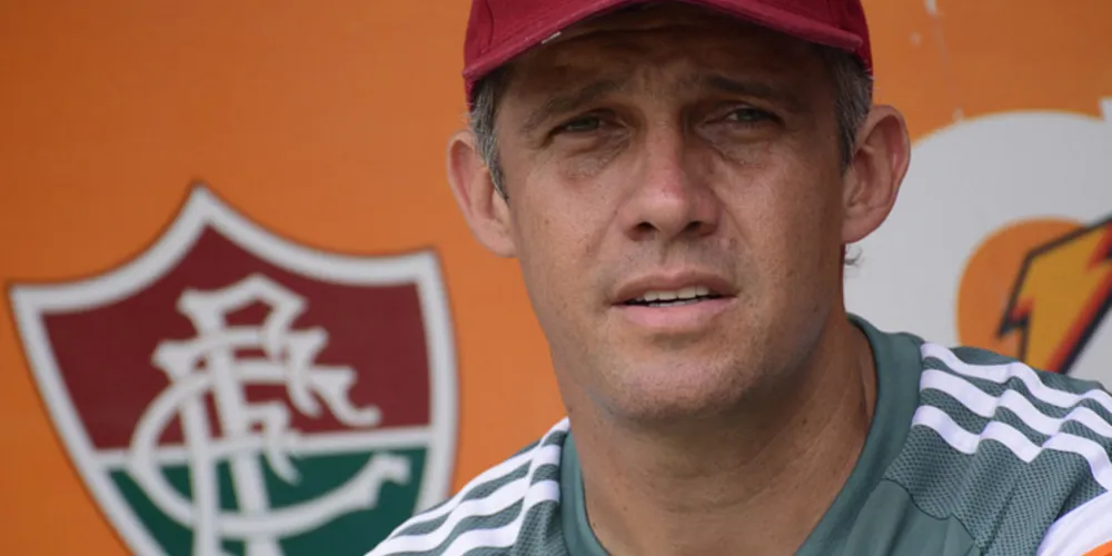 Imagem ilustrativa da imagem Eduardo Baptista é demitido do Fluminense após perder clássicos