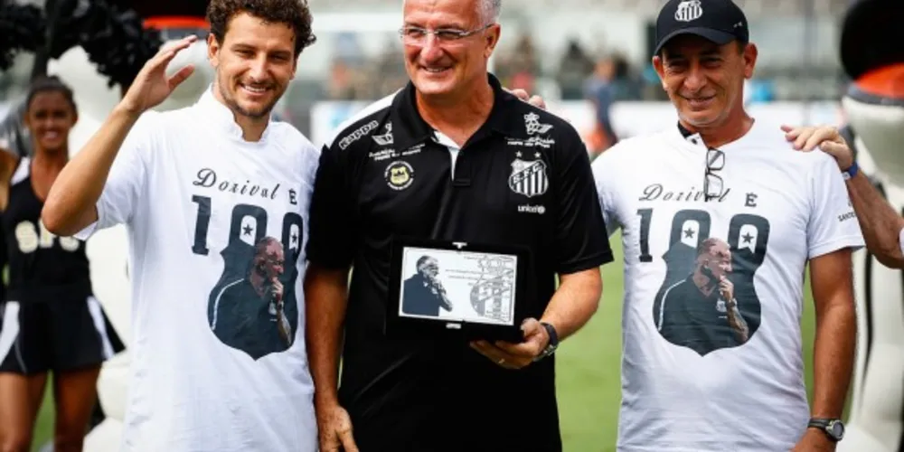 Imagem ilustrativa da imagem Santos faz homenagem aos 100 jogos de Dorival Júnior