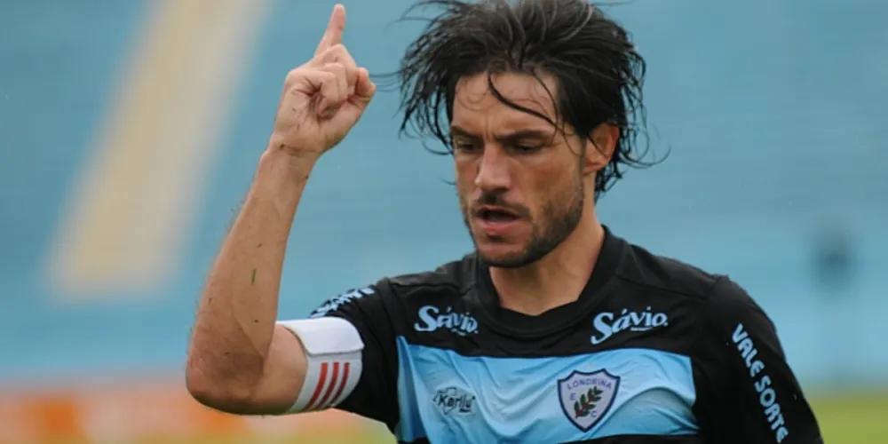 Imagem ilustrativa da imagem Londrina perde seis pontos no Paranaense