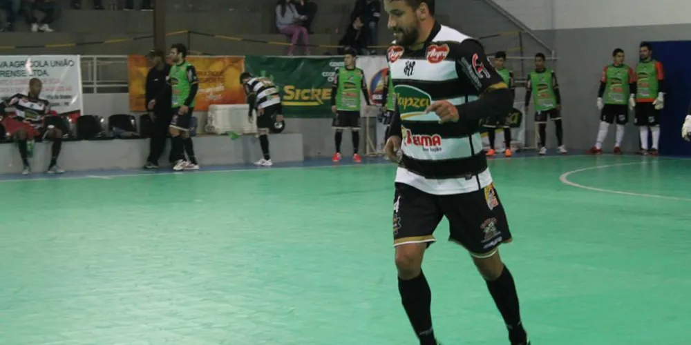 Imagem ilustrativa da imagem Caramuru Futsal busca patrocinador master para Série Ouro 