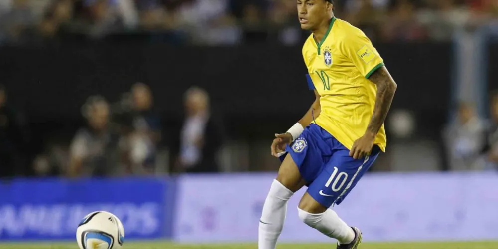 Imagem ilustrativa da imagem Dunga convoca jogadores para jogos das Eliminatórias