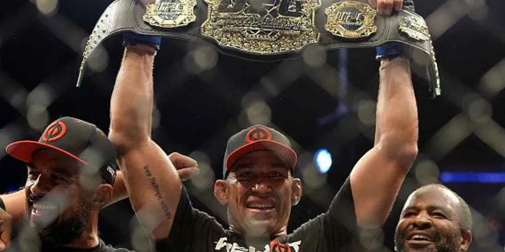 Imagem ilustrativa da imagem UFC confirma evento em Curitiba com Werdum, Belfort e Jacaré