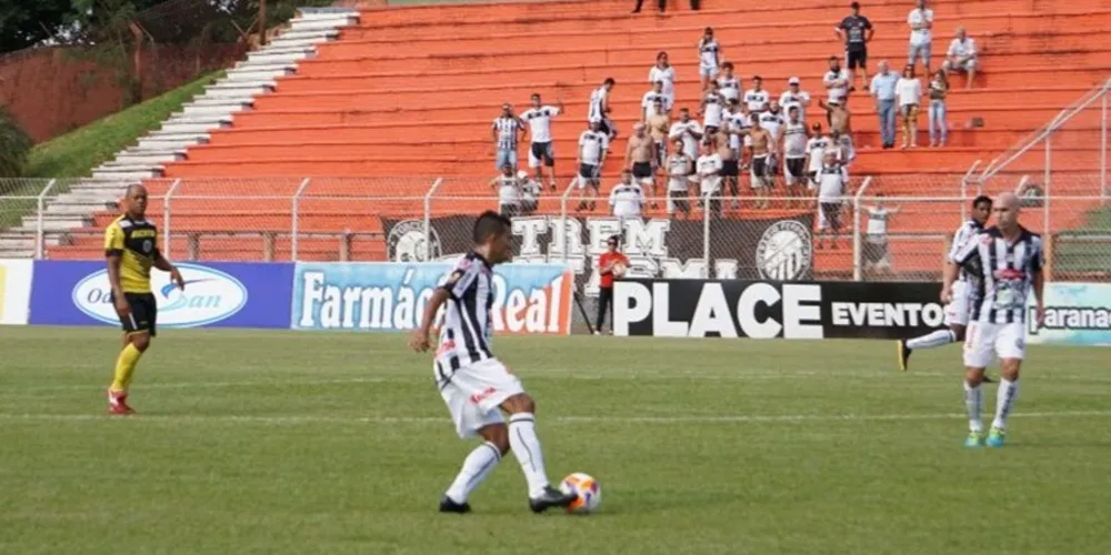 Imagem ilustrativa da imagem Operário vence Cascavel e respira por aparelhos