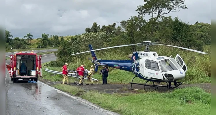 Resgate aéreo do Samu foi mobilizado para transportar vítima com ferimentos graves.