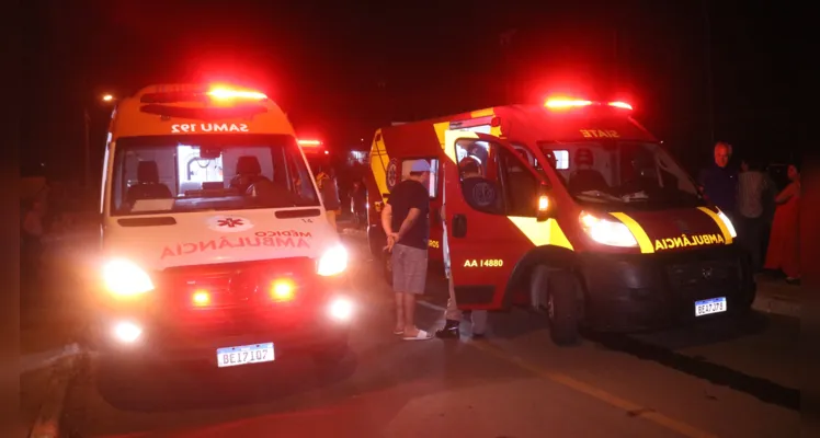 Samu também esteve no local para avaliar grávida envolvida na batida.
