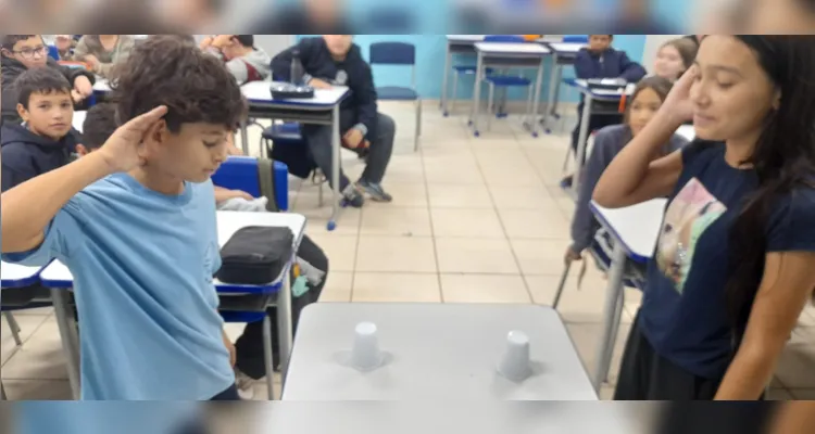 Impresso, videoaula, debates e até diversão compuseram amplo trabalho em sala.