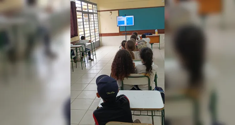 Alunos puderam desenvolver trabalhos práticos e contar com importante teoria em sala.