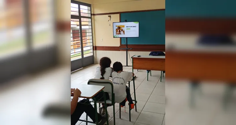 Alunos puderam desenvolver trabalhos práticos e contar com importante teoria em sala.